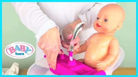 Baby born and the boy are drinking water and when you gently press the belly button they use the potty. BABY BORN POP GAAT IN BAD KINDER SPEELGOED FILMPJE IN HET ...