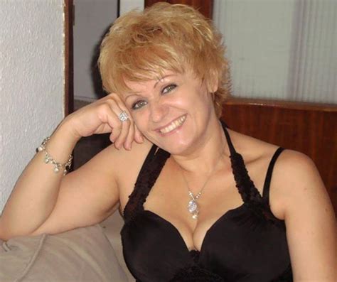 Dating doesn't stop at 50, 60 or 70. Hello, welcome to join http://searchboomer.wix.com ...