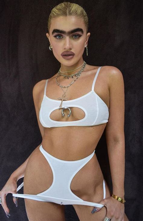 Sublime swiatek wins adelaide international. Model famous for her monobrow flaunts weird bikini on ...