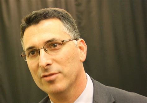 בסוף מי שיפיל את הממשלה זו לא האופוזיציה עטרה גרמן. אוסטרליה לוקחת צעד אחורה בנושא שוויון בנישואים, בתמיכת ...