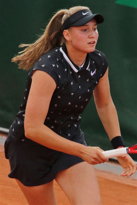 With her tall stature at 1.84 metres (6 ft 0 in), rybakina has an excellent serve and can generate effortless power with both her forehand and backhand. Elena Rybakina - Wikiwand