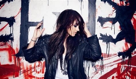 (c) 2010 magic records#ewafarna #ewakuacja #vevo #pop #officialmusicvideo. Ewa Farna - EWAkuacja - Ewa Farna Photo (17259994) - Fanpop