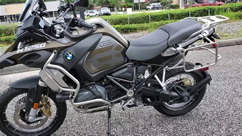 These motorcycles and every one of their details are focused on the highest and most precise performance. 2020 BMW R1250GSA EXCLUSIVE - YouTube