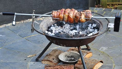 A wide variety of the spit roast options are available to you. Fire and Food: Garden Spit Roast - Chapter 3