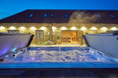 Find the perfect cottages in west yorkshire and book with expedia. The Ultimate Party Houses self catering cottage for hen ...