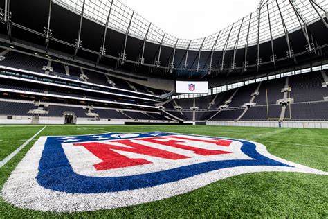 Nfl pitch transformation at tottenham hotspur stadium. NFL makes its debut at the new Tottenham Hotspur Stadium ...