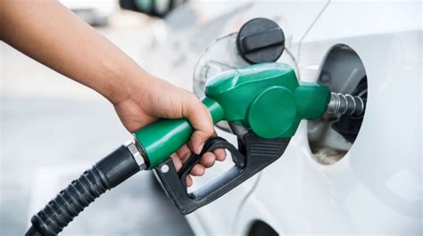 Kandungan 7 cara untuk menjimatkan minyak kereta (petrol) untuk warga kota 1. Cara Isi Minyak Kereta
