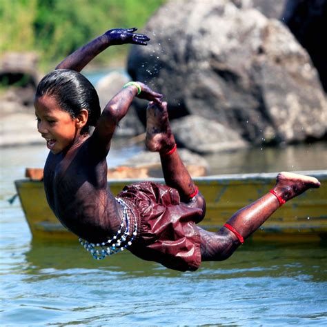 12 poignant images of tribal peoples around the world | People around the world, Tribal people ...
