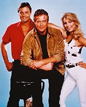 Played by actress heather thomas , she was introduced in the pilot episode of the series. DOUGLAS BARR AS HOWIE MUNSON, LEE MAJORS AS COLT SEAVERS ...