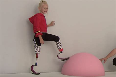 Faktor - Coolstyle | Djevojčica kojoj su amputirane noge učestvovat će na Sedmici mode u New Yorku