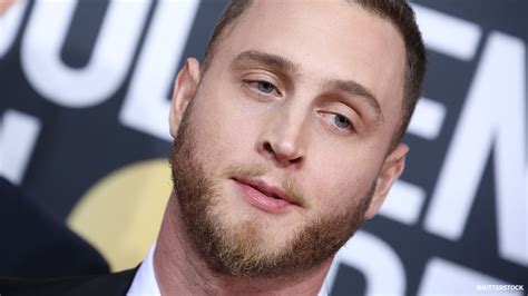 Chet hanks doesn't just play a rapper on tv, he's also one in real life. Tom Hanks' son, Chet Hanks, accused of abusing girlfriend ...