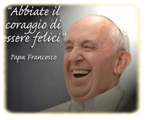 Nei momenti difficili spesso l'unica cosa che può farci sentire meglio è sapere di avere intorno a noi delle persone che ci però il fatto stesso di essere vivo regala all'uomo momenti di felicità inaspettati e meravigliosi. Non siate mai uomini, donne tristi - leggoerifletto