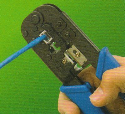 Cables punched down to the back of the patch panel. All About IT : Make a Cat5 / Ethernet / RJ45 / Network Cable 图教网线制作