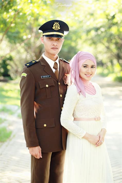 Konsep prewedding islami berlatar masjid : Konsep Prewedding Islami Berlatar Masjid : Ide Konsep Foto ...