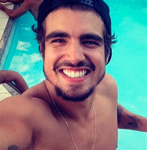 Caio castro was born on january 22, 1989 in são paulo, são paulo, brazil as caio de castro castanheira. Caio Castro é visto beijando muito, mas não Maria ...