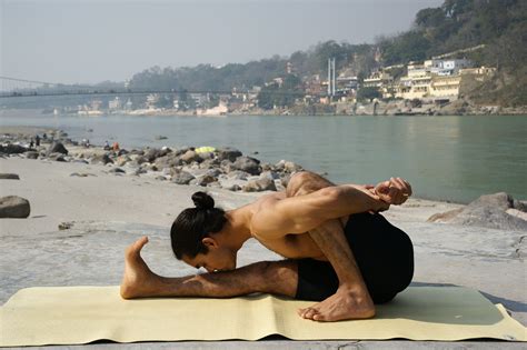 Check spelling or type a new query. Why MMA Fighters Should Do Yoga - Zebra Athletics