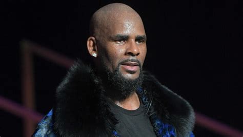 Nearly 90% of the video is shown in reverse. R. Kelly May Be Indicted Over A New Video Of Him Allegedly ...