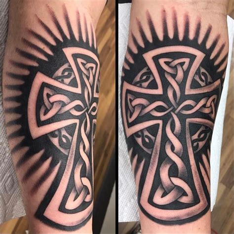 The cross' stem being longer than the other threes' intersection. 85+ Celtic Cross Tattoo Designs&Meanings - Characteristic ...