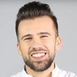 Sincer esti altcineva in fiecare zi! Florin Ristei - Bio, Family, Trivia | Famous Birthdays