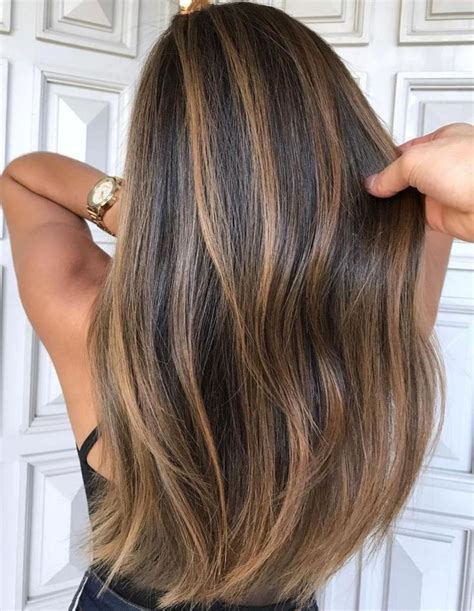 Bronze hair color with highlights glam lights. 20 Natural-Looking Brunette Balayage Styles in 2020 ...