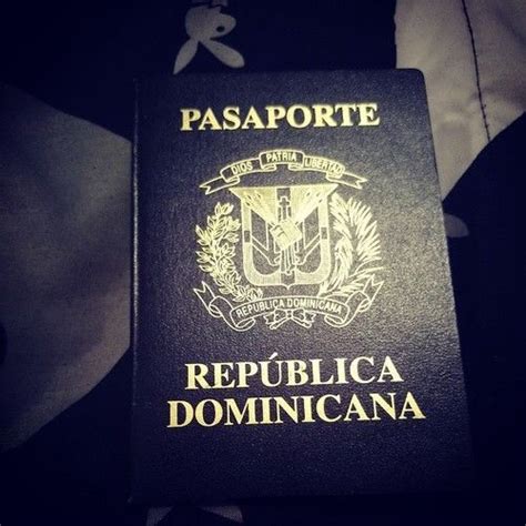 Not available at all entry points. La pasaporte para Republica Dominicana | Book cover ...