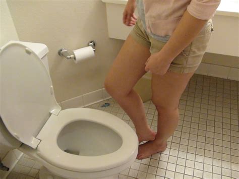 This is the most common symptom of bladder cancer and occurs in the vast majority of people with bladder cancer. Bladder cancer - causes, symptoms and diagnosis - what are ...