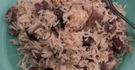 Angkat dan sajikan sebagai pelengkap seperti nasi kebuli dan lainnya. Resep Nasi Kebuli Kambing Rice Cooker oleh NuFa - Cookpad