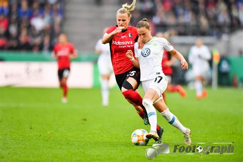 German cup) is a german knockout football cup competition held annually by the german football association (dfb). DFB Pokal Finale der Frauen : VFL Wolfsburg - SC Freiburg ...