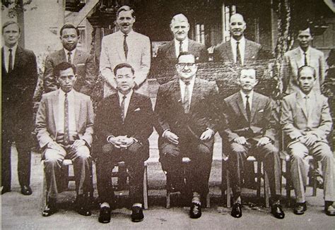 Suruhanjaya reid ditubuhkan pada mac 1956. Rakyat Post: (Gambar) Apa Erti Sebenar Hari Malaysia?