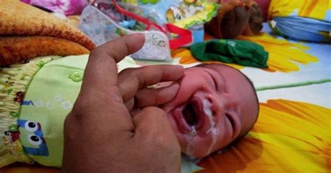 Sebelum memelajari cara mengatasi batuk pada bayi, kamu juga perlu mengenali gejala dan jenisnya. Cara Menghilangkan Nafas Grok2 Pada Bayi - Menghilangkan ...