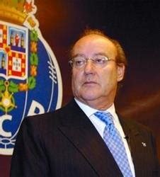 O filho de pinto da costa ganhou ainda 500 mil euros com o regresso de ricardo quaresma ao dragão, em 2014, e ainda lucrou com os negócios de christian atsu e frederico varela. olidragao: A era de Pinto da Costa