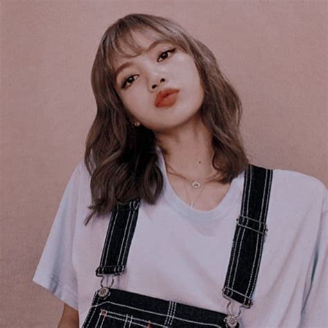 Tatlı lisa #entertainment aesthetic cute lisa entertainment süße lisa #unterhaltung ästhetische süße lisa. Pin de pardisse em ‎ ‎ ⁰³²⁷ | Kpop feminino, Garotas ...