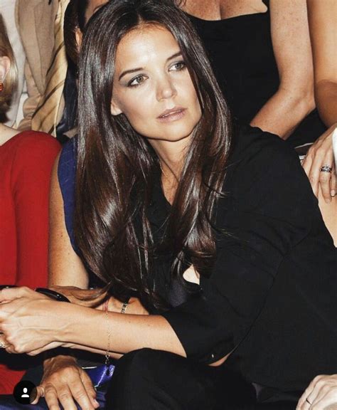 So, it's no secret that celebrities turn to extensions when the sudden crave for long hair kicks in, but it's the recent photos of super star katie holmes that has everyone talking. Katie Holmes Katie Holmes In 2019 Cool Hairstyles Long ...