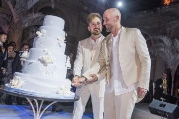 Bretas também contou a reação de paulo ao descobrir que estava com coronavírus. Paulo Gustavo mostra foto do casamento com Thales Bretas ...