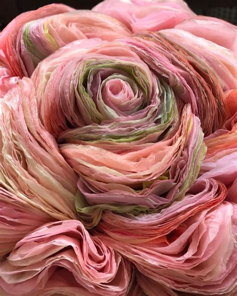 I have rarely let myself be dictated by tradition or convention in my work with paper. Amazing Paper Flowers by Marianne Eriksen-Scott Hansen ...