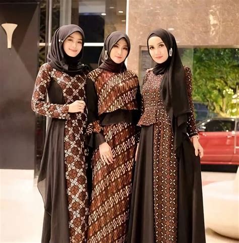 Obral baju batik kombinasi pria, dengan berbagai macam perpaduan sedang diminati remaja, hasil kebudayaan di indonesia di bidang obral baju batik kombinasi pria murah eksklusif | bmgshop. Model Gamis Kombinasi Batik Untuk Pesta - Diary Hijaber