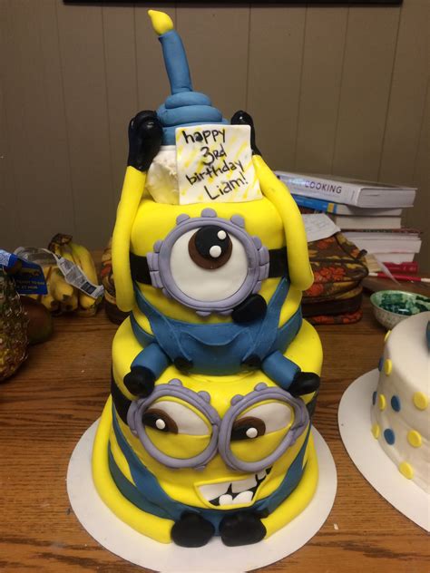 Awesome minion cake cupcake kuchen filmkuchen all. minion cake