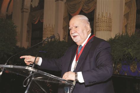 The largest trade vartan's ever made was selling 82,000 units of cti biopharma corp stock on 28 march 2014 worth over $279,620. Vartan Gregorian Receives Carnegie Hall Medal of ...