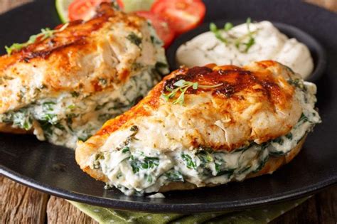 The spinach stuffing is so creamy and smooth that you'll become addicted to it. Keto Stuffed Chicken - (Flavorful) Cheesy Low Carb Stuffed ...