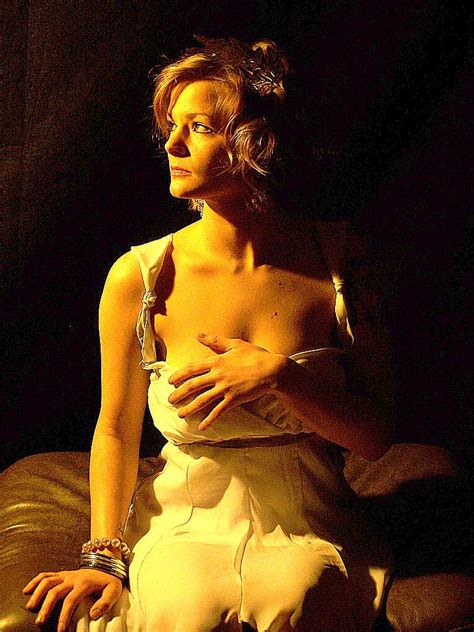 It aired october 3, 2005 on btv and continued for one season. 'Venus' Goddess of beauty | this was a phot done in a ...