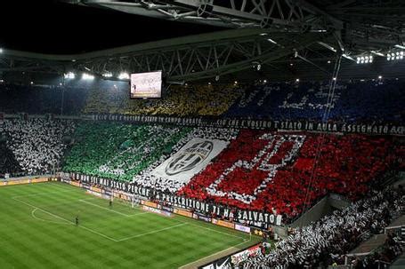 The first nerazzurri success, however, was in the sixth meeting, in 1972, a. Juventus 2:0 Inter - Bianconeri Win Derby d'Italia in Style - Black & White & Read All Over