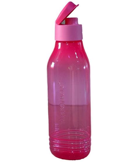 Maybe you would like to learn more about one of these? Tupperware Aquasafe Triangular Groovy Bottle - Set of 4 ...