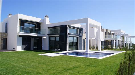 Ultra modern ultra luxury villa for sale in cascada de camojan, marbella, €10m. Pinars de Murada - Moderne Villen in unmittelbarer Nähe ...