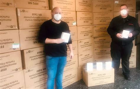 Anders als die grundschüler, müssen die schüler der weiterführenden schulen die masken auch. Pandemie in Mettmann: 50.000 Masken für die Schulen geliefert
