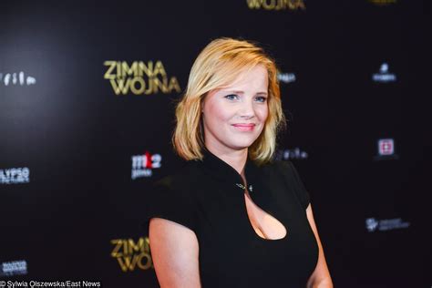 Joanna kulig u boku brada pitta na ogromnej imprezie z udziałem hollywoodzkich gwiazd? Joanna Kulig typowana do Oscara. Ma jednak niewielkie ...