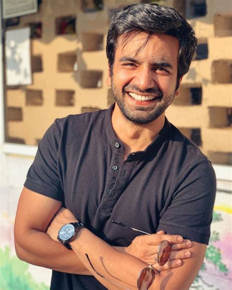 Ayush mehra who is part of filtercopy sketches, television advertisements, and television shows talks about his journey and how he went through his first audition. Ayush Mehra Biography, Wiki, Height, Affairs & Net Worth ...