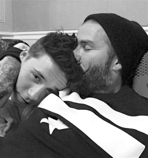 Selain sukses di sinetron siapa takut jatuh cinta, ia juga. Anak Ulang Tahun, David Beckham Beri Kecupan Mesra untuk ...