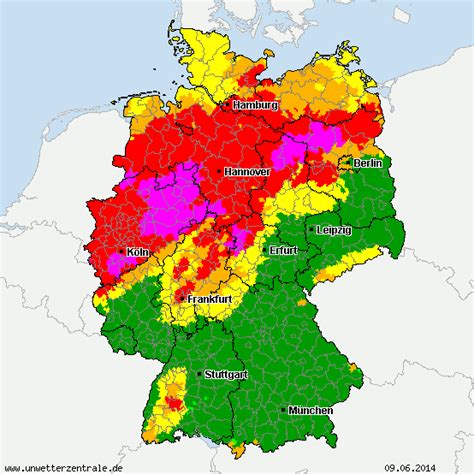 Die unwetterzentrale deutschland mit sitz in berlin wird vom privaten wetterdienst meteogroup betrieben. Schwere Gewitterfront NRW