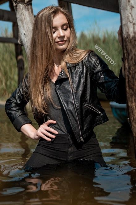 Wetfoto introduces a new photo and video shooting with our current model victoria. Wetlook Photosession with Hot Long-haired Girl in Wet ...