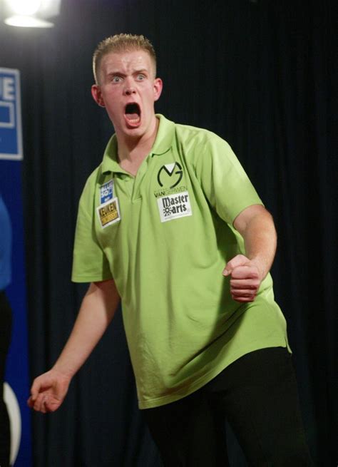 Rare footage of a young michael van gerwen on trans world sport with his former friend, jelle a young michael van gerwen knew it was gonna take countless hours of practicing to reach the top. Van Gerwen Young : Van Gerwen Secures Third World Darts ...